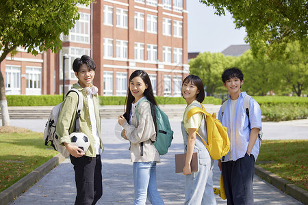 校园里年轻活力的大学生背景图片