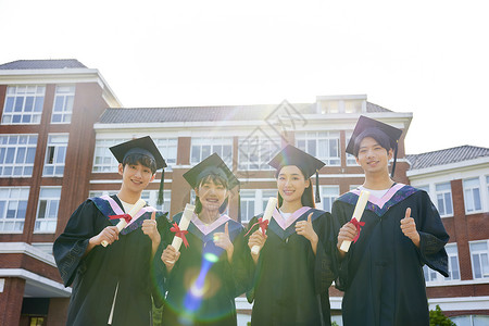 大学生毕业季形象图片