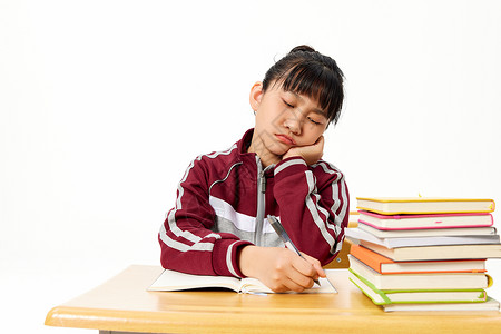 讨厌学习的小学生背景图片