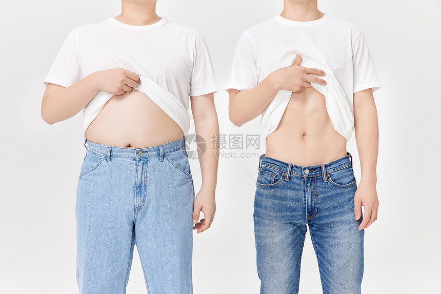 肌肉男和肥胖男性肚子对比图片