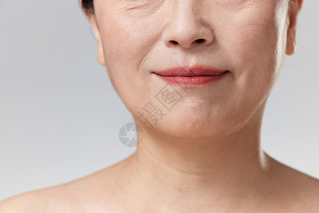 皱纹的中年女性皮肤特写背景