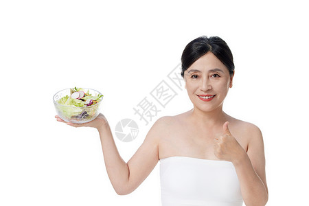 健康饮食的中年女性点赞形象高清图片