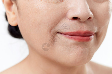 疤痕素材中老年女性法令纹特写背景