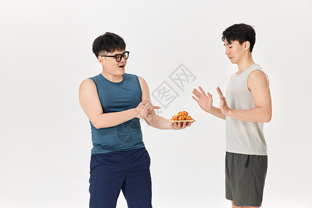 不吃高热量食物的肌肉男性背景图片