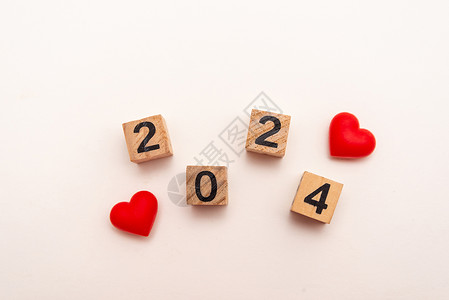 新年快乐龙年红色展板红色爱心与2024背景