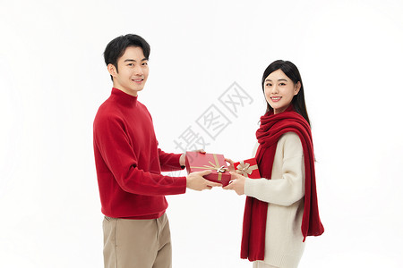 中国风恋人一起手举礼盒的青年恋人背景