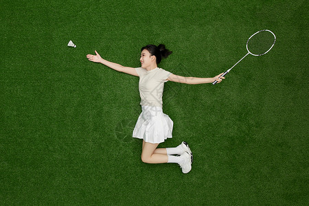 羽毛球美女创意俯拍运动系美女打羽毛球背景