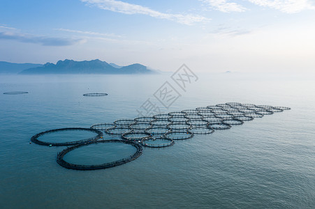 轻雾航拍福建霞浦县下尾岛雾海风光背景