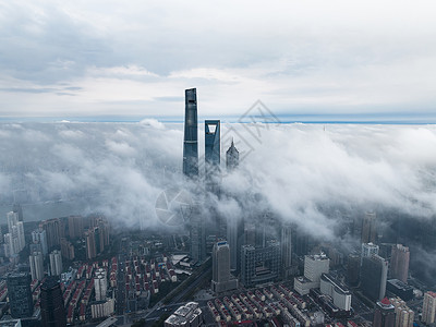 航拍上海浦东陆家嘴平流雾风光高清图片