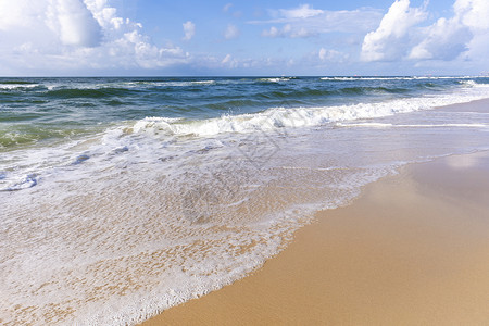 夏天沙滩海水图片