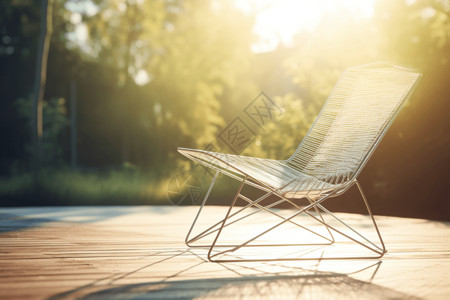 享受大自然明媚的阳光下的躺椅设计图片