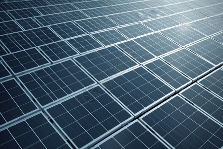 产生电能的太阳能电池板图片