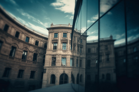 博物馆建筑的扭曲的镜头背景图片
