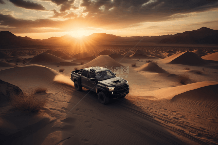 穿梭沙漠中的越野车图图片