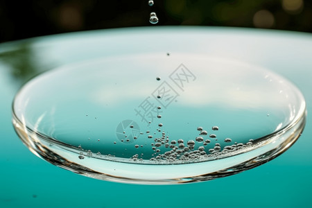透明圆形结晶水高清图片