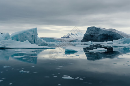 以冰川和冰山为特色的南极自然景观高清图片