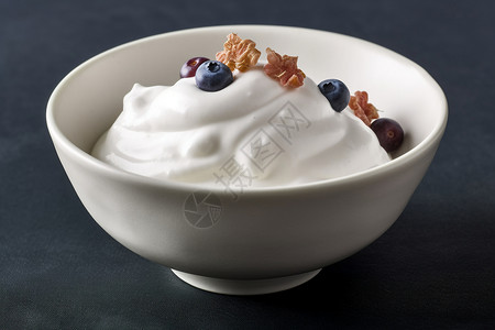白色酸奶碗图片