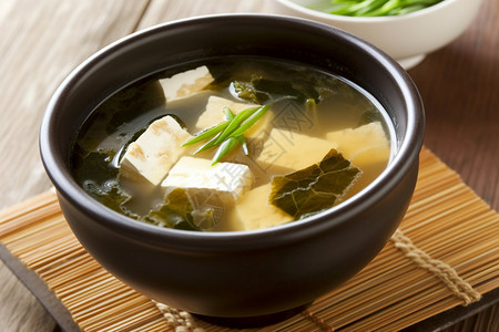 豆腐紫菜味噌汤图片