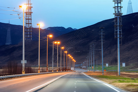 上向发展街道上的路灯背景