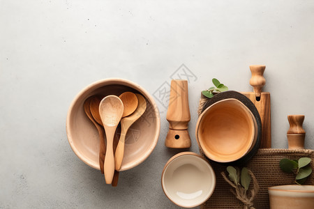 木质的碗和勺子图片