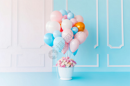 生日儿童绑在花盆上的气球设计图片