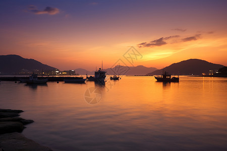 日落的港口风景图片