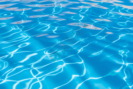 游泳池壁纸反射的游泳水面设计图片