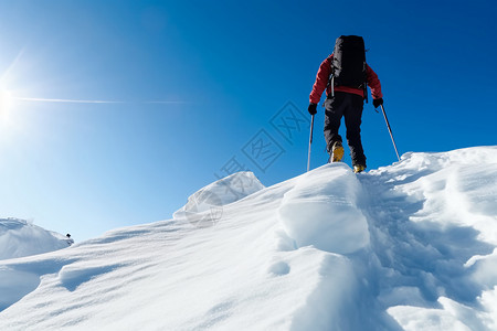 雪山顶部图片