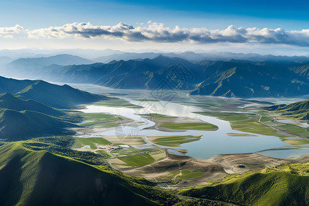 丘陵水域自然风景背景图片