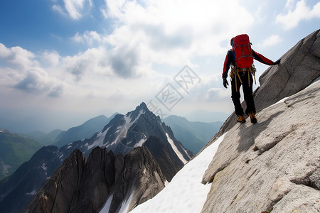 男性攀爬登山者图片