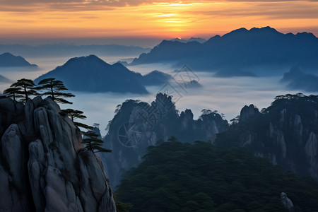 陡峭的山脉背景图片