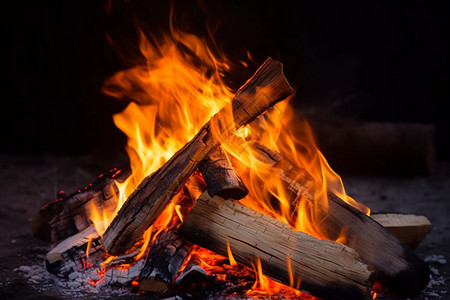 燃烧灰烬燃烧旺盛的篝火背景