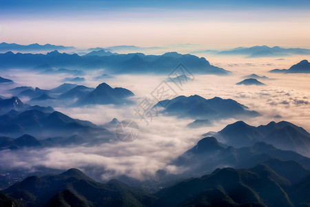 绵延起伏的山峦高清图片