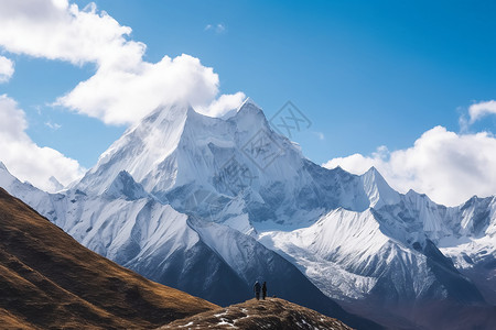 雪山和天空图片