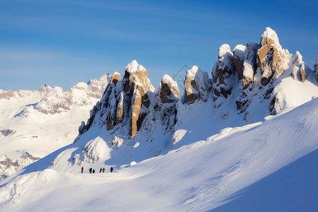 雪山山峰图片