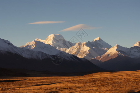 喜马拉雅山山峰的自然景观高清图片