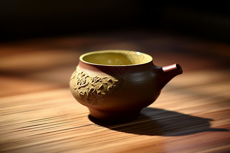 一个陶瓷茶壶图片