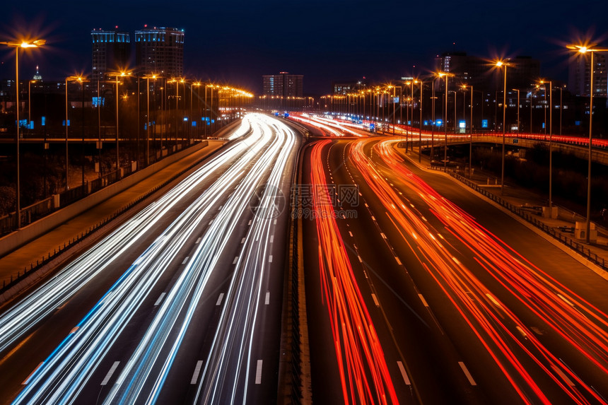 灯火通明的高速公路图片