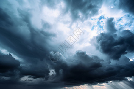 雷声多云的天空背景