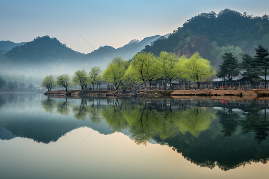 湖边的景色图片