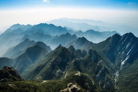 山峦的美丽景观图片