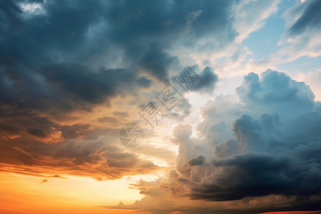 黄昏时多云的天气高清图片