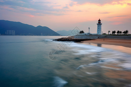 夏天结束时黄昏时的海滩景观背景