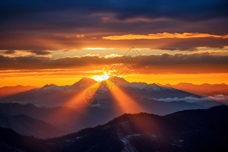 日落的山脉图片