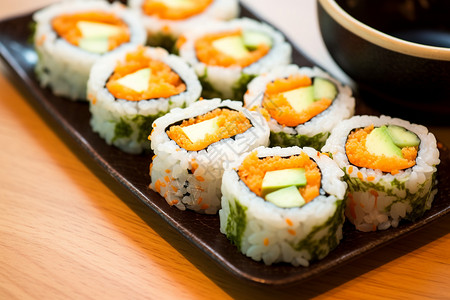 日式料理黄瓜寿司卷背景图片