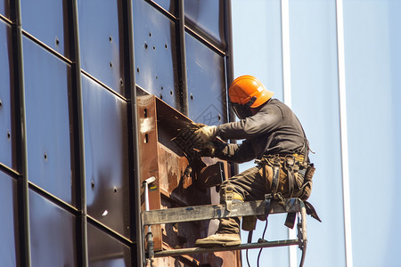玻璃风51劳动节背景户外维修的工人背景