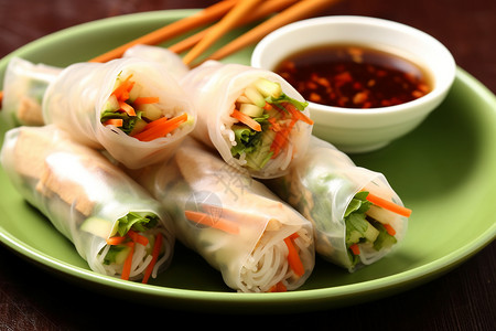 美味健康的越南春卷图片