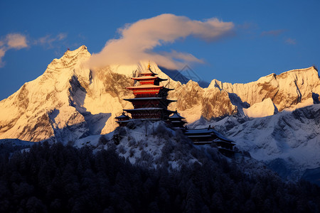 日照金山格尔登寺高清图片