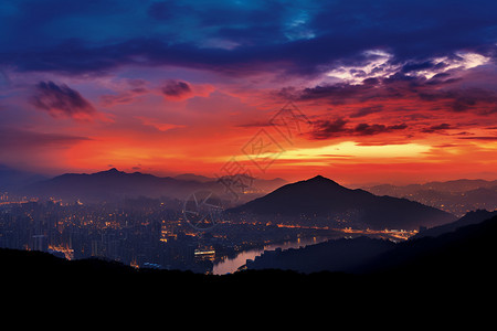 燃烧的云唐郎日落山城市天际线背景