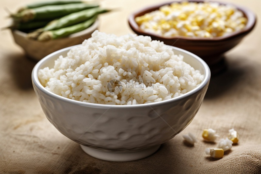 作为主食的白米饭图片